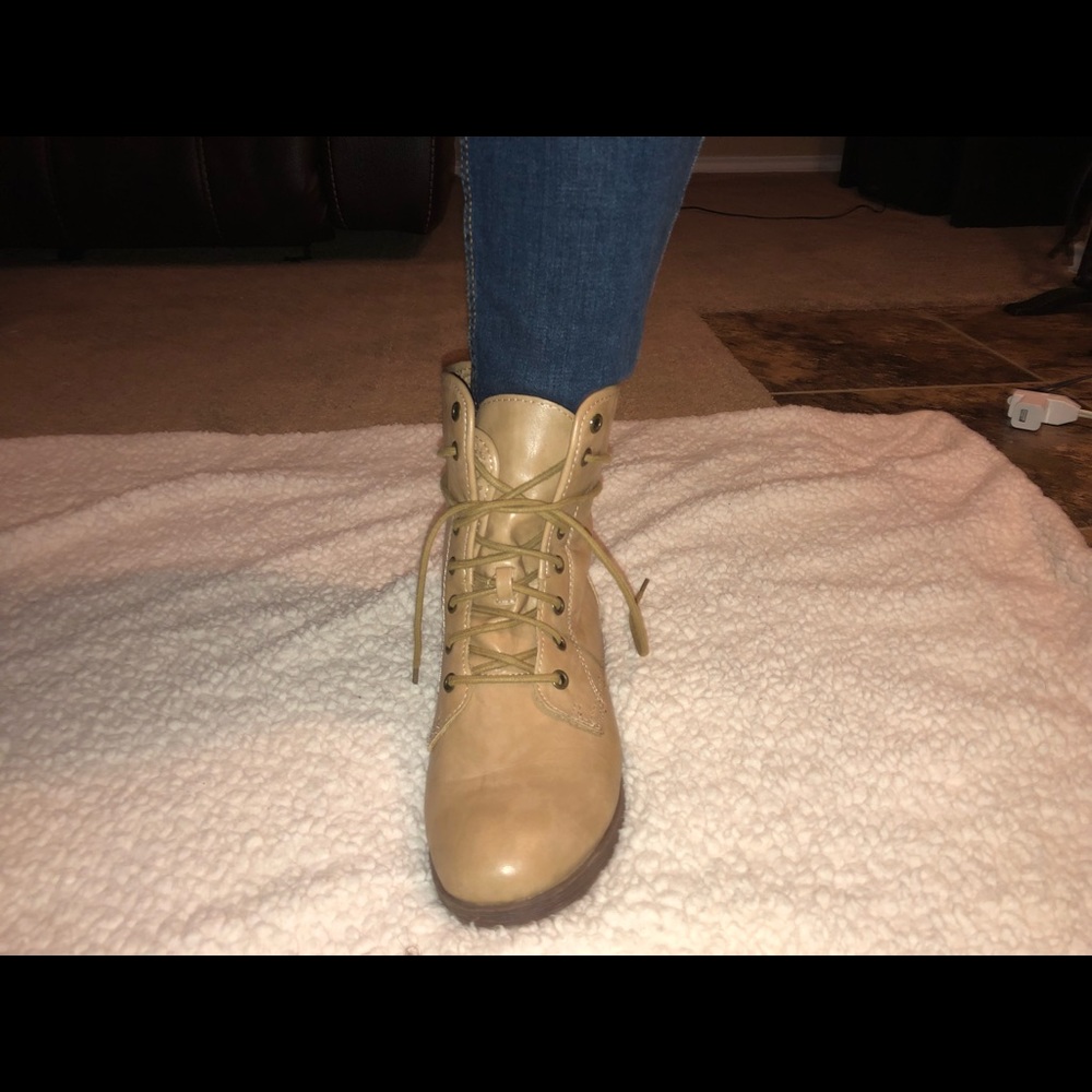 Tan Combat boots